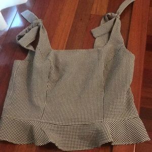 Gingham tie shirt with small peplum